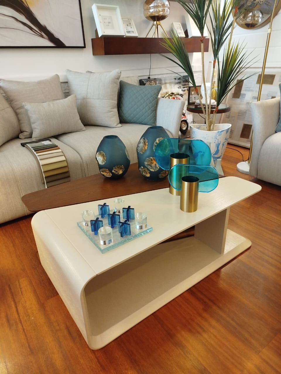 CENTER TABLE