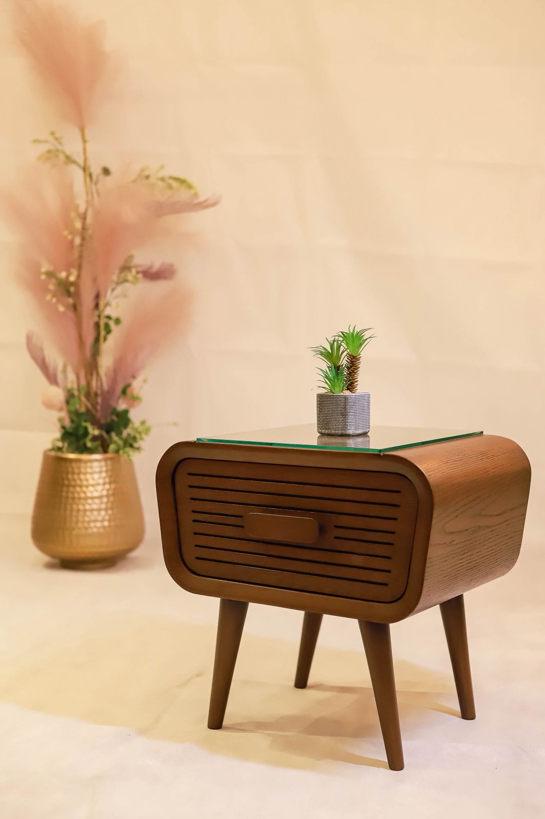 RADIO SIDE TABLE