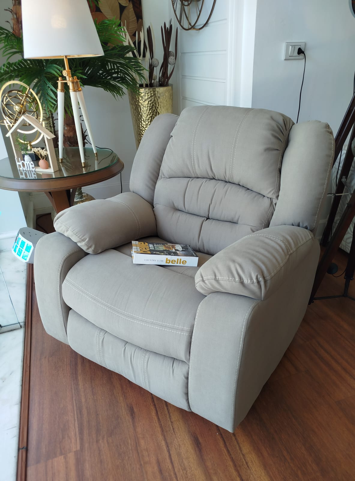 RECLINER