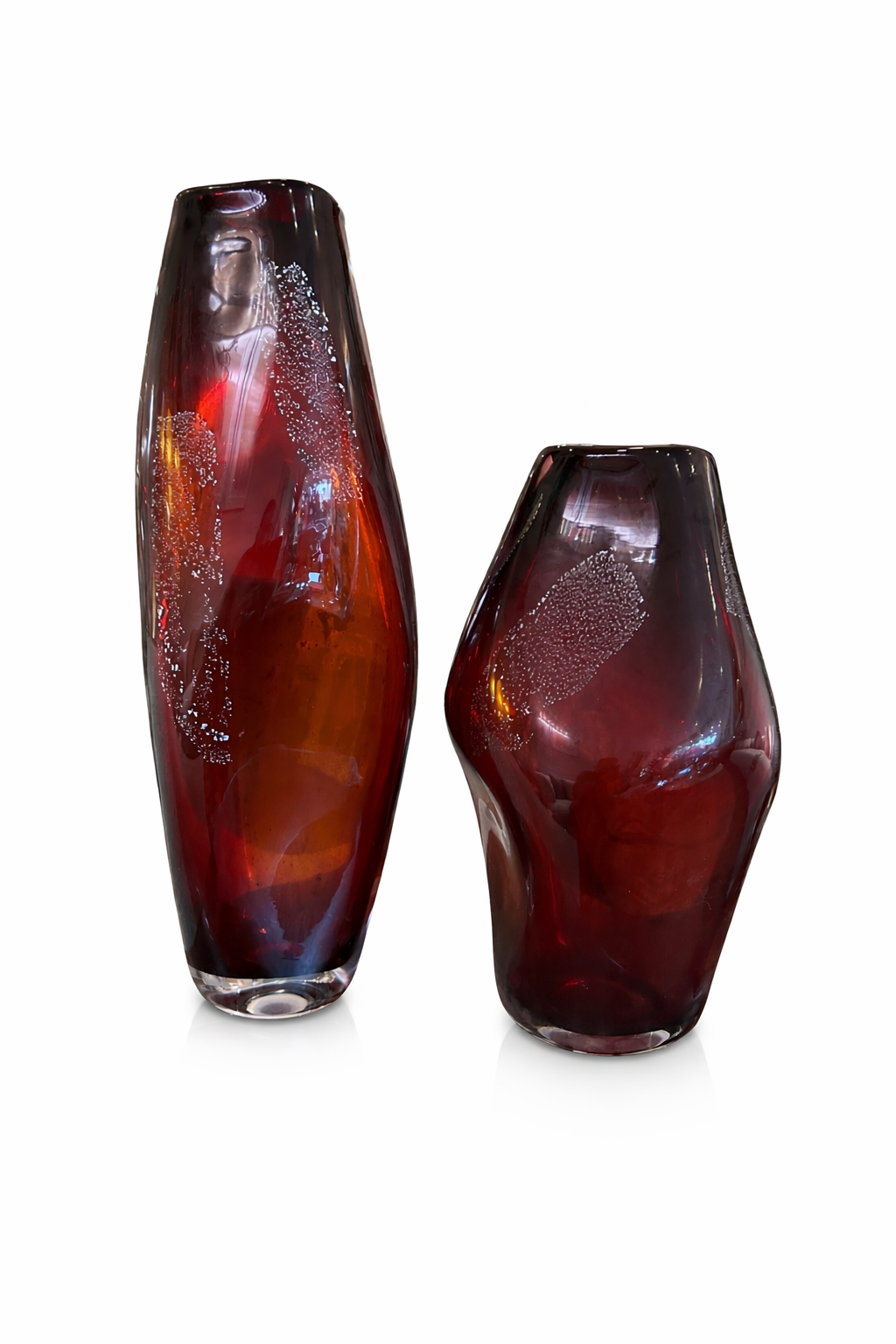 Set of 2 burgundy murano vases